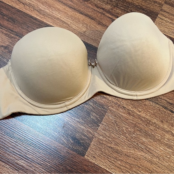 ✨Soma Embraceable Strapless Bra✨ - Picture 4 of 9